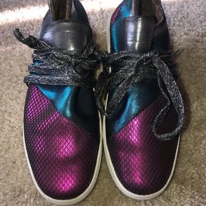 STEVE MADDEN SNEAKERS SZ 4